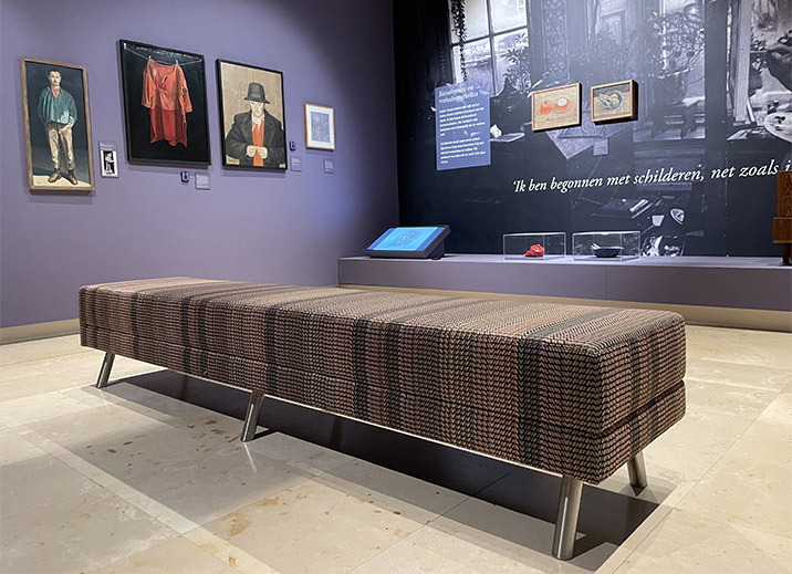 Jopie Huisman Museum seating<br />
